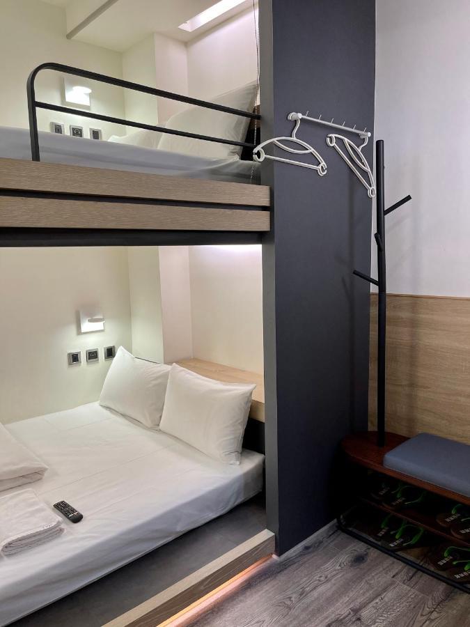 Taiwan Youth Hostel & Capsule Hotel Taipei Exteriör bild