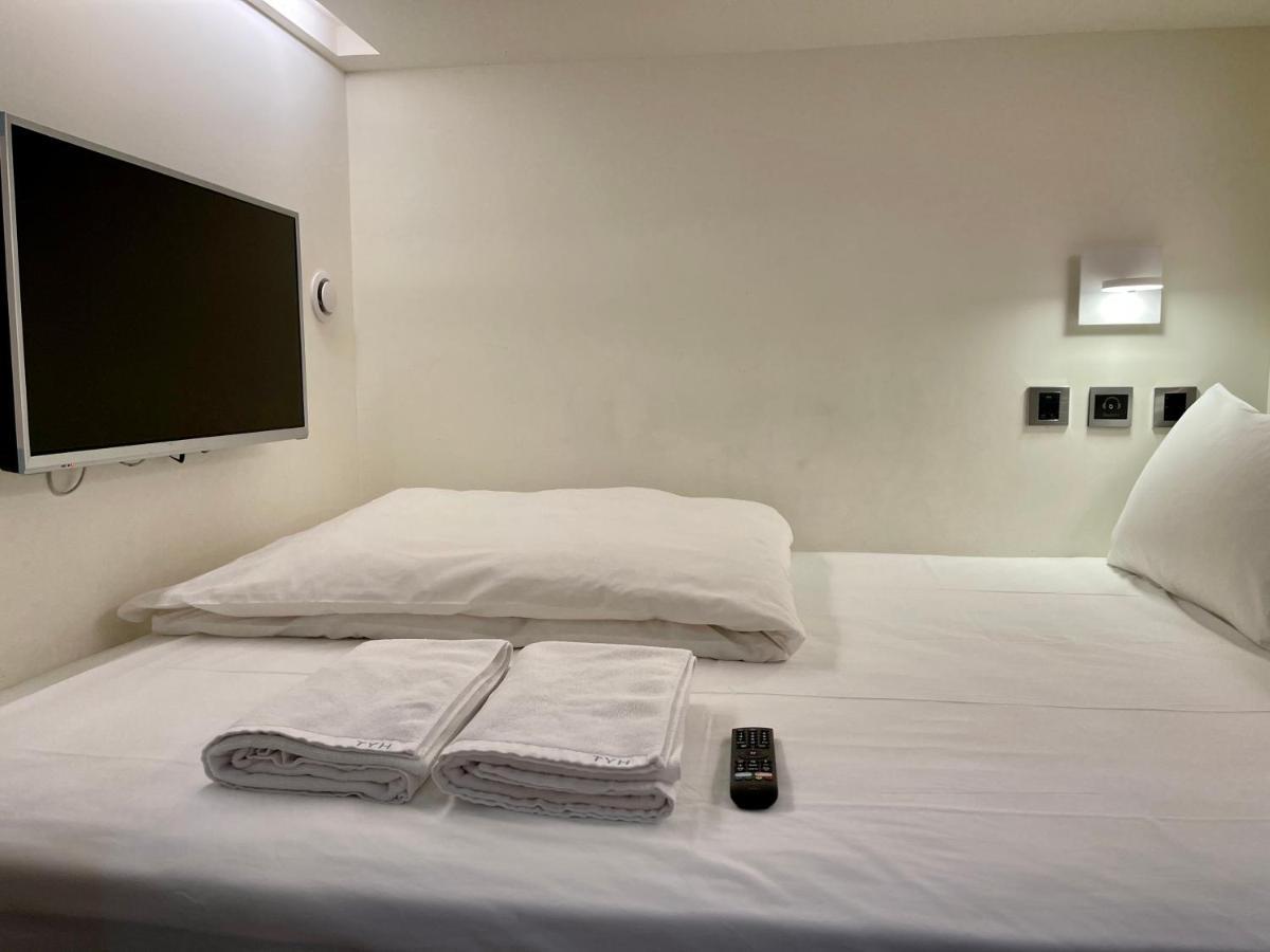 Taiwan Youth Hostel & Capsule Hotel Taipei Exteriör bild